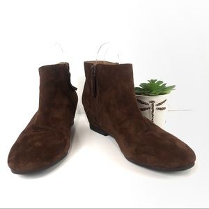 Nine West Towsley Women’s Suede Hidden Wedge Boots